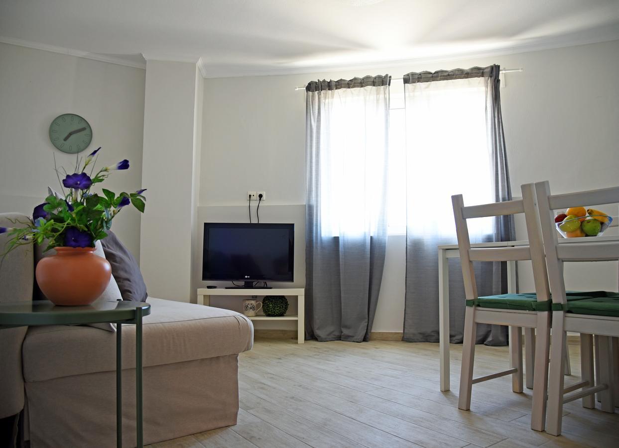 Castello Apartments 레팀노 외부 사진